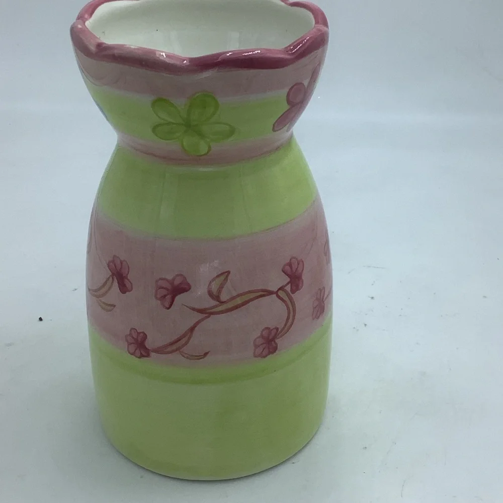 I Godinger & Co. Chartreuse  and Pink Vase